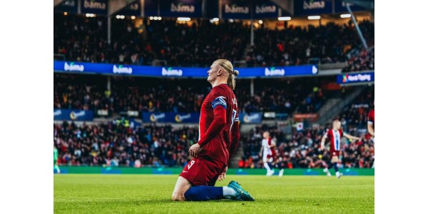 FrançaisLa fierté norvégienne Haaland a marqué deux fois pour aider la Norvège à battre la Slovénie 3-0